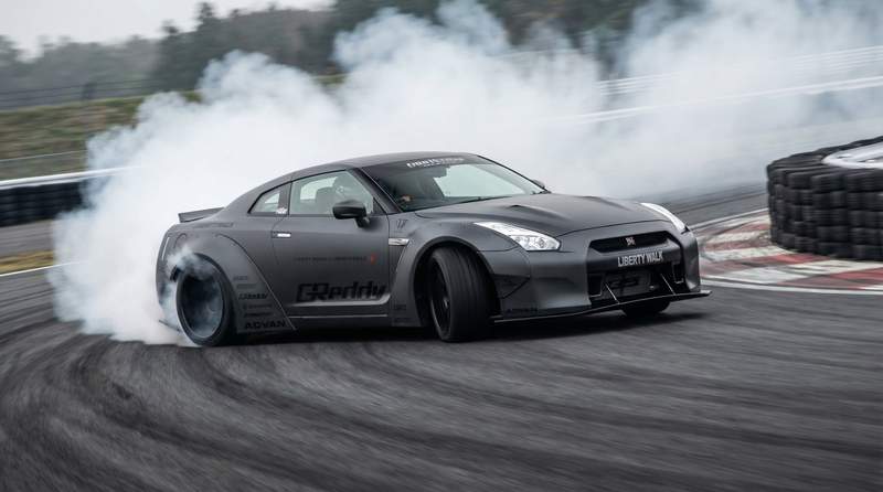 探花GTR漂移视频